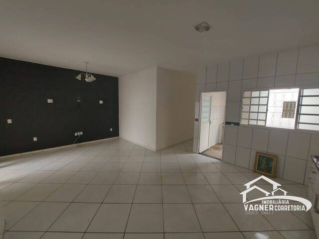 #2021 - Casa para Venda em Lorena - SP - 3