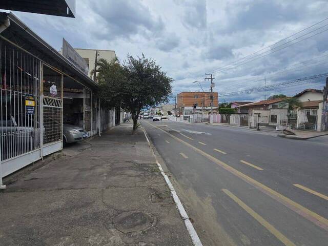 #2110 - Ponto Comercial para Venda em Lorena - SP