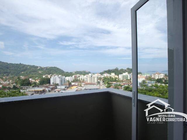 #2127 - Apartamento para Venda em Ubatuba - SP